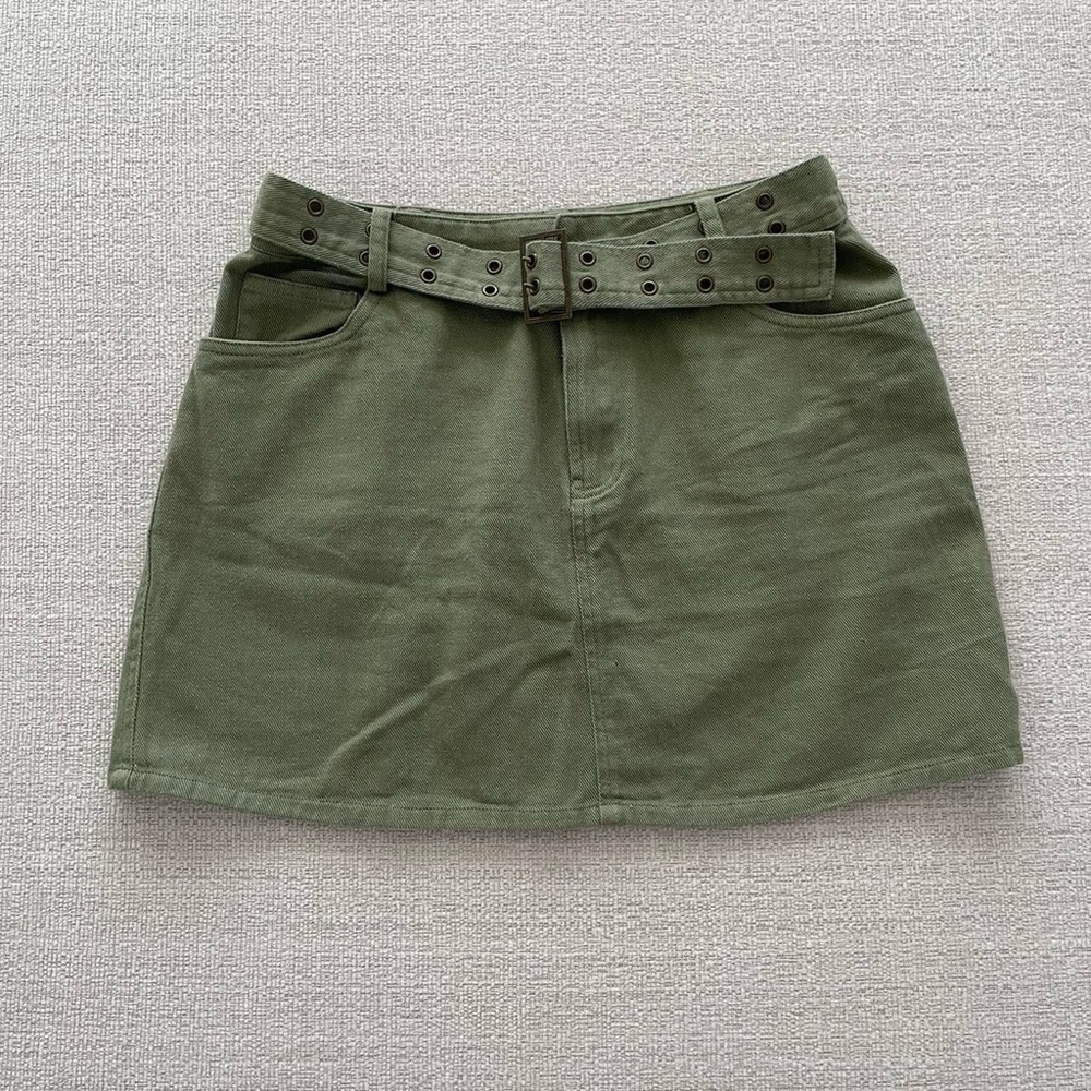 khaki green mini skirt with matching cargo belt